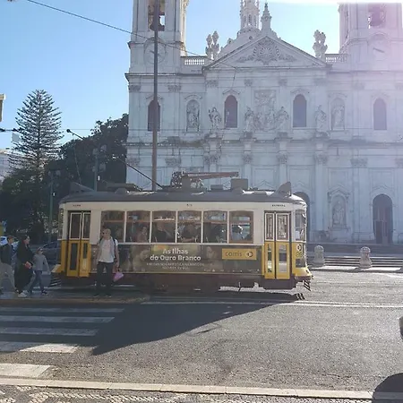 Cozy Between Lapa And Santos Apartment Lissabon